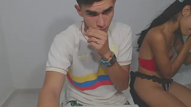 Snapshot of the_skinny_one chatting on 02-16-26, 12:23 the skinny one online show from 02-16-26, 12:23