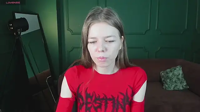 Snapshot of _Tina_Tayllor_ chatting on 02-25-26, 02:37 Tina Tayllor online show from 02-25-26, 02:37