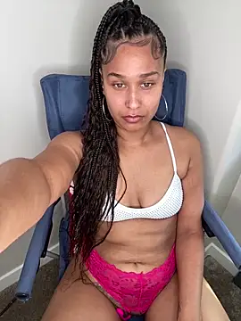 Snapshot of Jamalyce chatting on 02-24-26, 07:34 Jamalyce online show from 02-24-26, 07:34