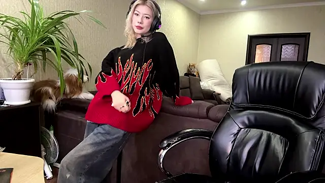 Snapshot of LadyFoxLove chatting on 02-03-26, 10:42 LadyFoxLove online show from 02-03-26, 10:42