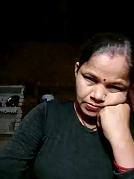 Snapshot of Pooja_sahu chatting on 02-22-26, 05:44 Pooja sahu online show from 02-22-26, 05:44