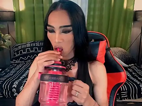 Snapshot of VeshtidaTS chatting on 02-08-26, 02:37 VeshtidaTS online show from 02-08-26, 02:37