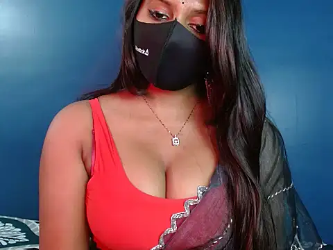 Snapshot of Hotginni4 chatting on 02-14-26, 03:31 Hotginni4 online show from 02-14-26, 03:31