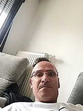 bobo672 online show from 03-25-26, 01:06