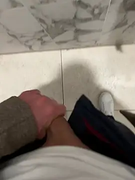 Snapshot of MarkoCum93 chatting on 02-09-26, 02:32 MarkoCum93 online show from 02-09-26, 02:32