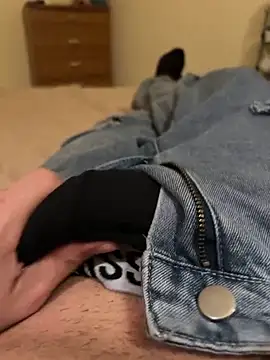 Snapshot of MarkoCum93 chatting on 02-15-26, 06:15 MarkoCum93 online show from 02-15-26, 06:15