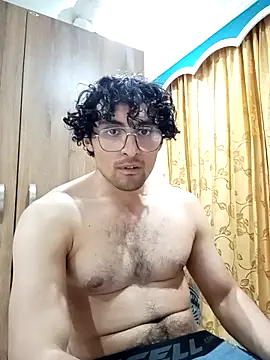 Snapshot of Apolo_Men chatting on 02-07-26, 05:11 Apolo Men online show from 02-07-26, 05:11