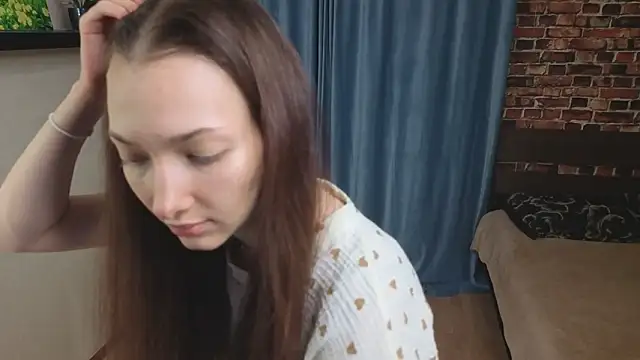 Snapshot of Lollyops chatting on 02-06-26, 02:05 Lollyops online show from 02-06-26, 02:05