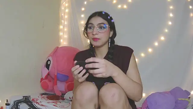 Snapshot of Eternalfuego chatting on 02-26-26, 06:34 Eternalfuego online show from 02-26-26, 06:34