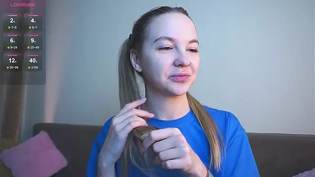 Snapshot of AricaPetties chatting on 02-21-26, 08:10 AricaPetties online show from 02-21-26, 08:10