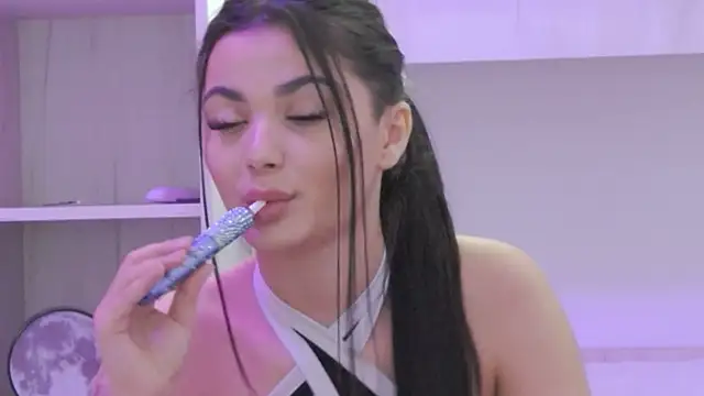 Snapshot of MayaMadison chatting on 02-10-26, 09:41 MayaMadison online show from 02-10-26, 09:41