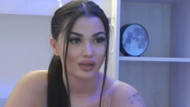 Snapshot of MayaMadison chatting on 02-17-26, 06:47 MayaMadison online show from 02-17-26, 06:47