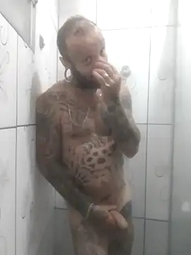 Snapshot of Focatattoo chatting on 02-11-26, 01:10 Focatattoo online show from 02-11-26, 01:10