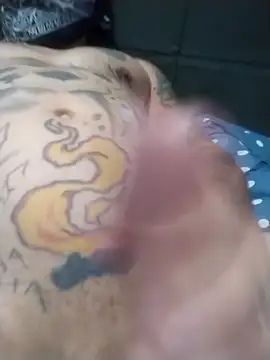 Snapshot of Focatattoo chatting on 02-18-26, 04:03 Focatattoo online show from 02-18-26, 04:03