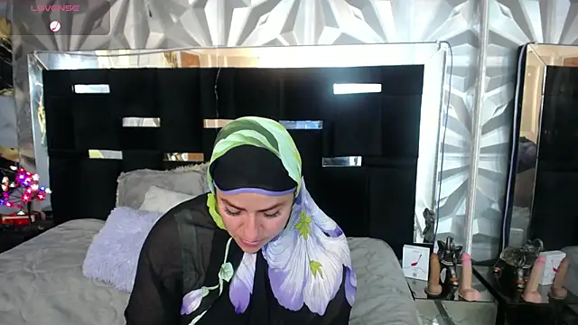 Snapshot of Alison-mar chatting on 02-10-26, 07:18 Alison-mar online show from 02-10-26, 07:18