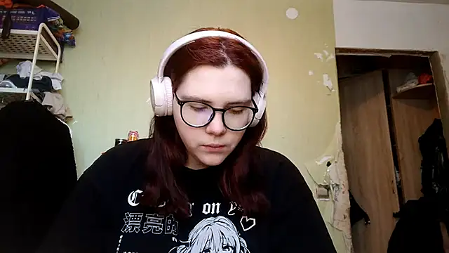 Snapshot of VannessaDillenbeck chatting on 02-06-26, 09:23 VannessaDillenbeck online show from 02-06-26, 09:23