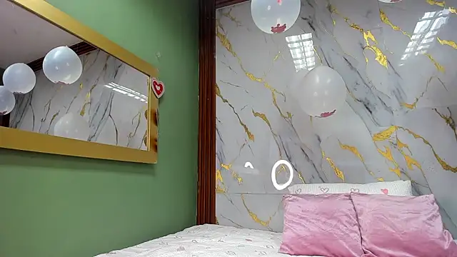 Amanda Rossi online show from 02-24-26, 03:54