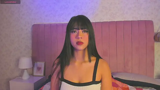 Katiawilson online show from 02-18-26, 01:18