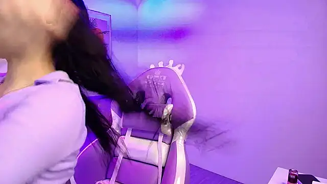 Snapshot of Maddie_T18 chatting on 02-10-26, 11:25 Maddie T18 online show from 02-10-26, 11:25