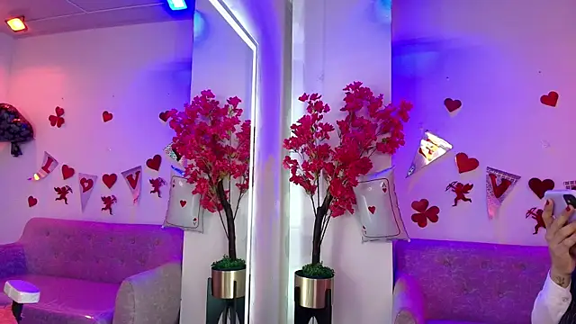 Snapshot of Maddie_T18 chatting on 02-12-26, 11:49 Maddie T18 online show from 02-12-26, 11:49