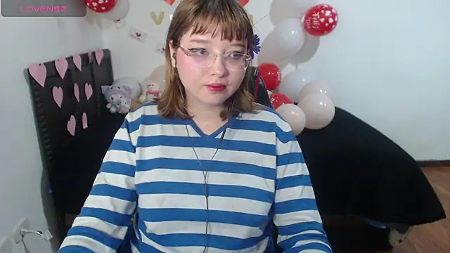 Cherrybloom692 online show from 02-16-26, 06:20