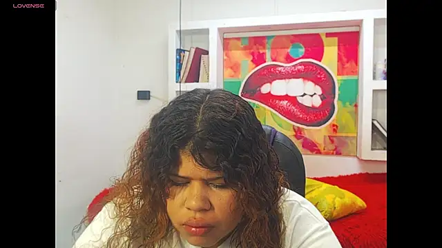 Snapshot of Cloe_r chatting on 02-14-26, 09:00 Cloe r online show from 02-14-26, 09:00