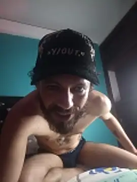 Snapshot of kauzZhomi chatting on 02-17-26, 11:22 kauzZhomi online show from 02-17-26, 11:22