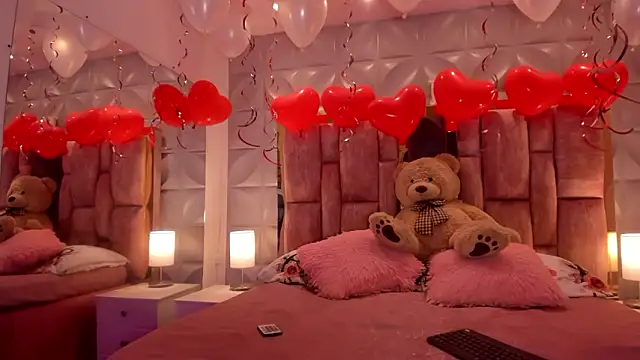 Paris Velvet online show from 02-21-26, 12:00