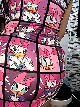 Snapshot of candy69- chatting on 02-19-26, 01:29 candy69- online show from 02-19-26, 01:29