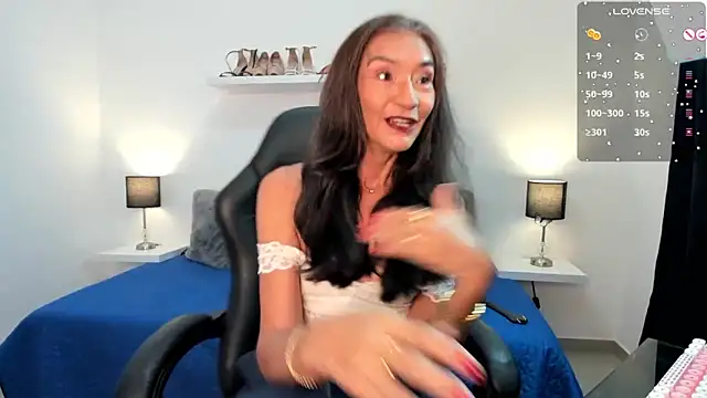 Snapshot of Emma_Mendozaa chatting on 02-10-26, 11:47 Emma Mendozaa online show from 02-10-26, 11:47