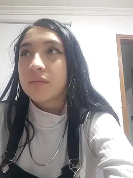 Snapshot of Maitebigboobs chatting on 03-02-26, 09:32 Maitebigboobs online show from 03-02-26, 09:32