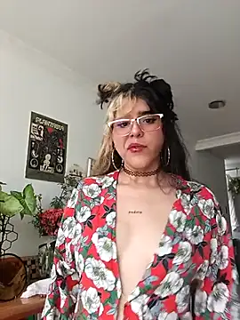 Snapshot of la_venuss chatting on 02-26-26, 10:20 la venuss online show from 02-26-26, 10:20