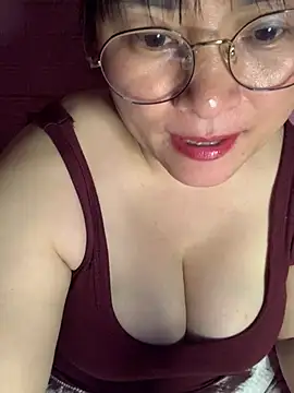 Snapshot of Star-sweet01 chatting on 02-15-26, 05:59 Star-sweet01 online show from 02-15-26, 05:59