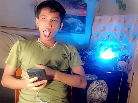 Snapshot of Baby_Aries69 chatting on 02-19-26, 03:30 Baby Aries69 online show from 02-19-26, 03:30