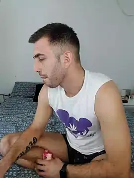 Snapshot of rubio009 chatting on 02-25-26, 11:09 rubio009 online show from 02-25-26, 11:09