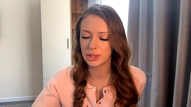 Snapshot of sugarbloom chatting on 02-13-26, 09:27 sugarbloom online show from 02-13-26, 09:27