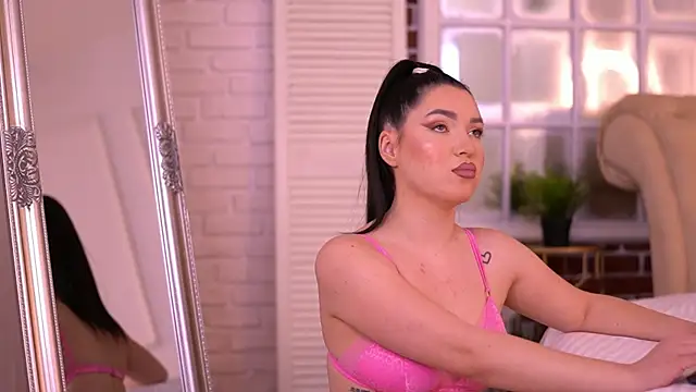 Snapshot of CindyCruse chatting on 02-23-26, 06:22 CindyCruse online show from 02-23-26, 06:22