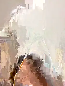 Snapshot of Youyou_12 chatting on 02-22-26, 03:43 Youyou 12 online show from 02-22-26, 03:43