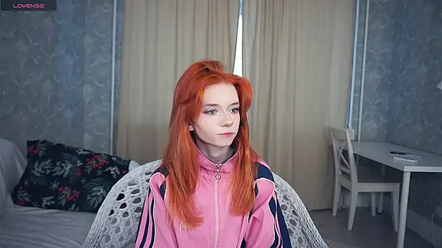 Snapshot of TarynPalek chatting on 02-03-26, 07:13 TarynPalek online show from 02-03-26, 07:13