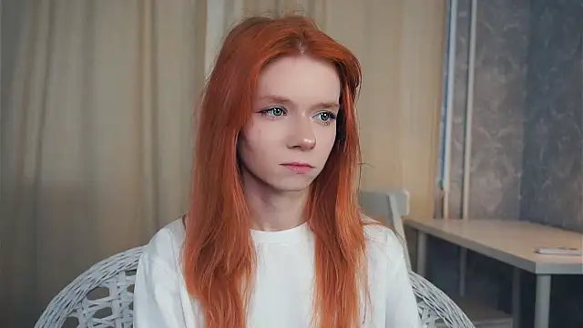 Snapshot of TarynPalek chatting on 02-11-26, 06:40 TarynPalek online show from 02-11-26, 06:40