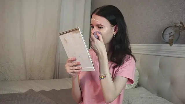 Glow hollow online show from 02-11-26, 03:22