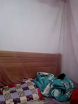 Snapshot of neyney110 chatting on 02-19-26, 11:45 neyney110 online show from 02-19-26, 11:45