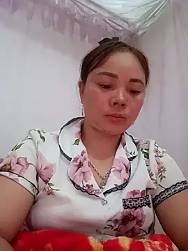 Snapshot of neyney110 chatting on 02-24-26, 11:52 neyney110 online show from 02-24-26, 11:52