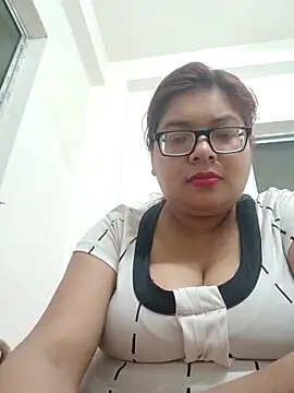 Snapshot of Elie_Hallway chatting on 02-27-26, 05:57 Elie Hallway online show from 02-27-26, 05:57