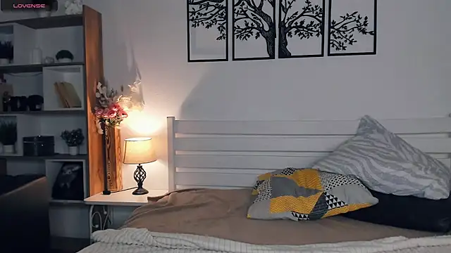 MalvinaTrafford online show from 02-16-26, 09:44