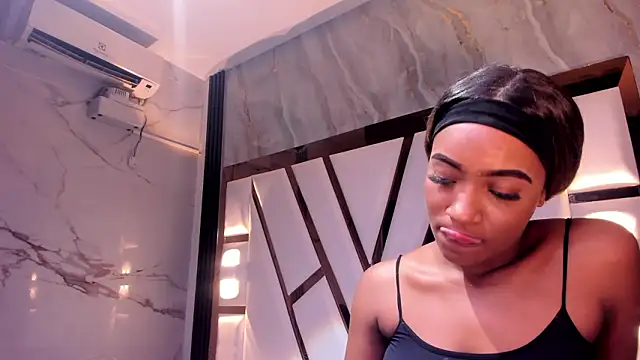 emii brown online show from 02-12-26, 01:55