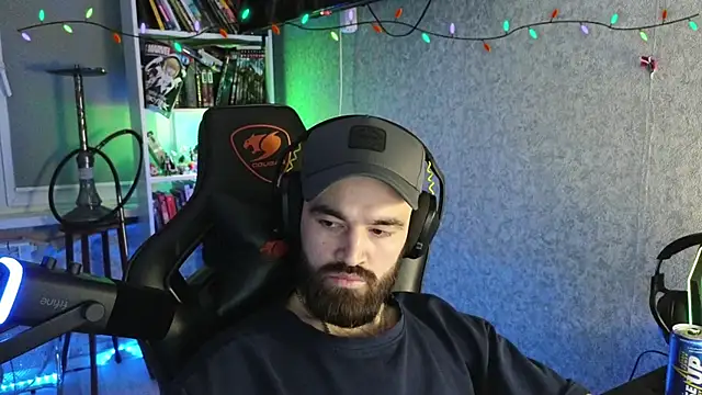 Snapshot of _Mostly_ chatting on 02-14-26, 11:34 Mostly online show from 02-14-26, 11:34