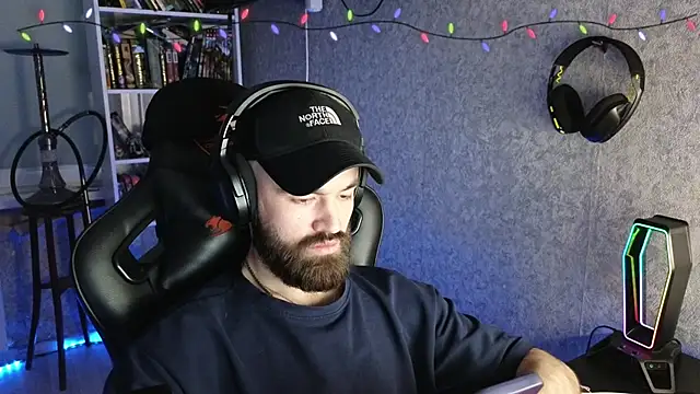 Snapshot of _Mostly_ chatting on 02-26-26, 04:44 Mostly online show from 02-26-26, 04:44