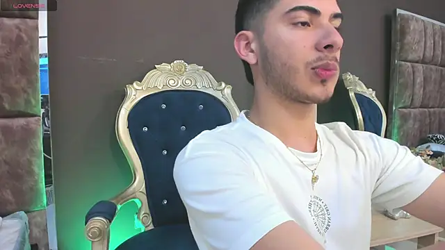 Apolo Gray online show from 03-03-26, 02:45