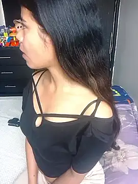 Snapshot of Roxan_King chatting on 03-02-26, 12:34 Roxan King online show from 03-02-26, 12:34